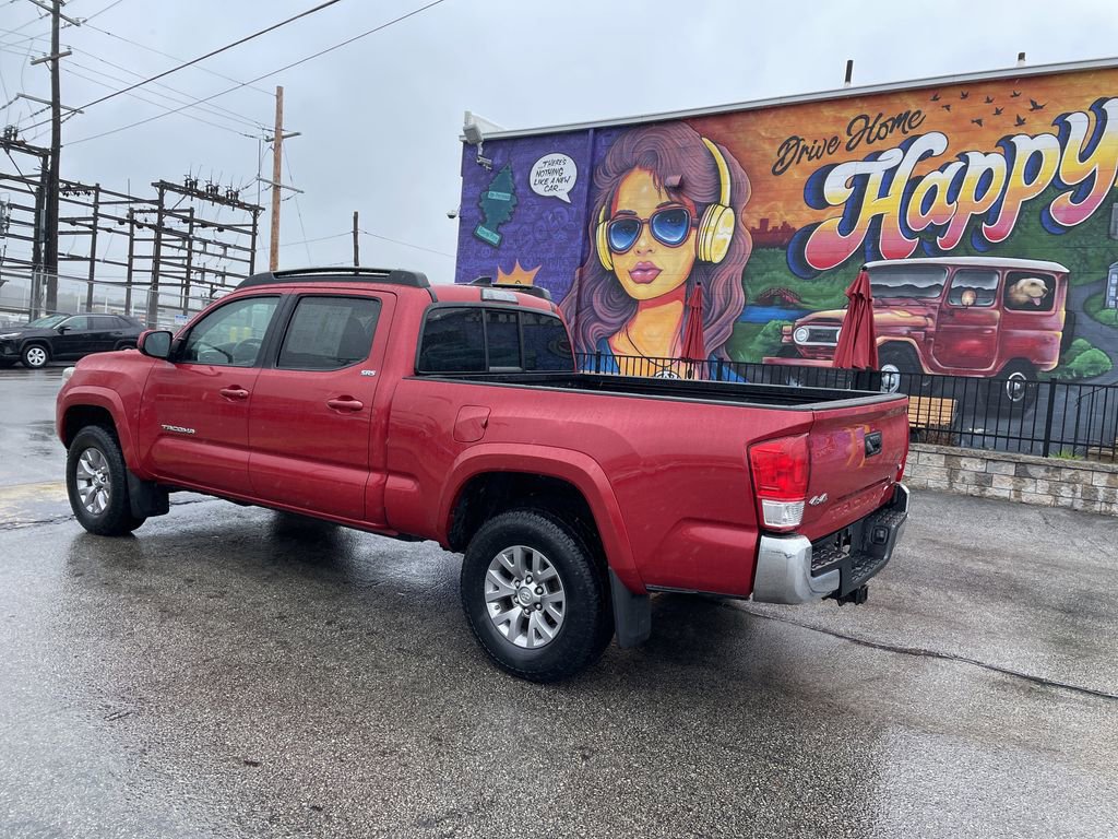 Used 2016 Toyota Tacoma SR5 w/ SR5 Appearance Package (SN) AWD/4WD image 3