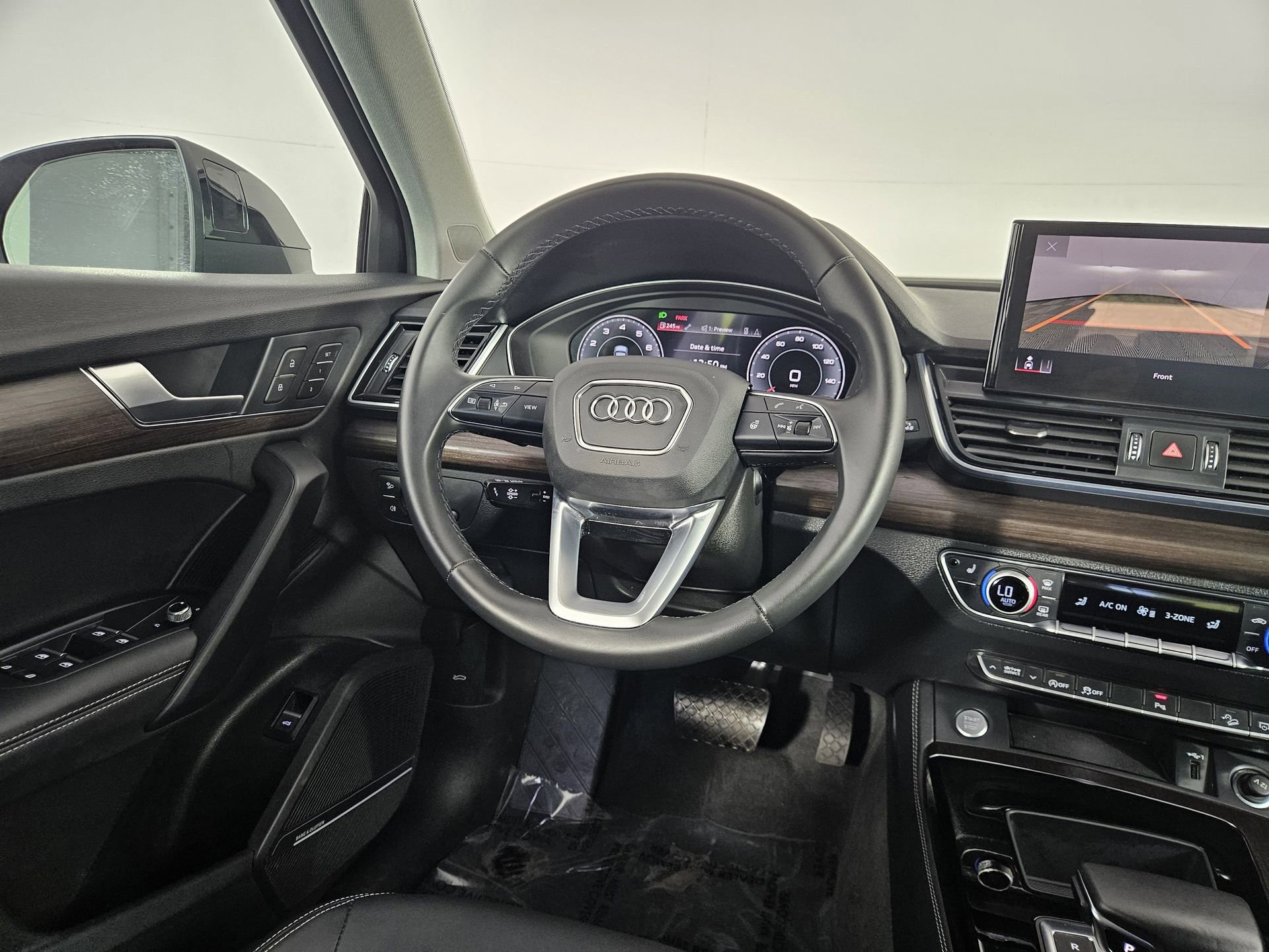 Certified 2023 Audi Q5 2.0T Premium Plus w/ Premium Plus Package AWD/4WD image 35