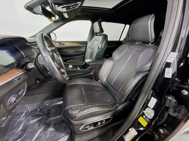 Used 2021 Jeep Grand Cherokee L Summit w/ Luxury Tech Group V image 22