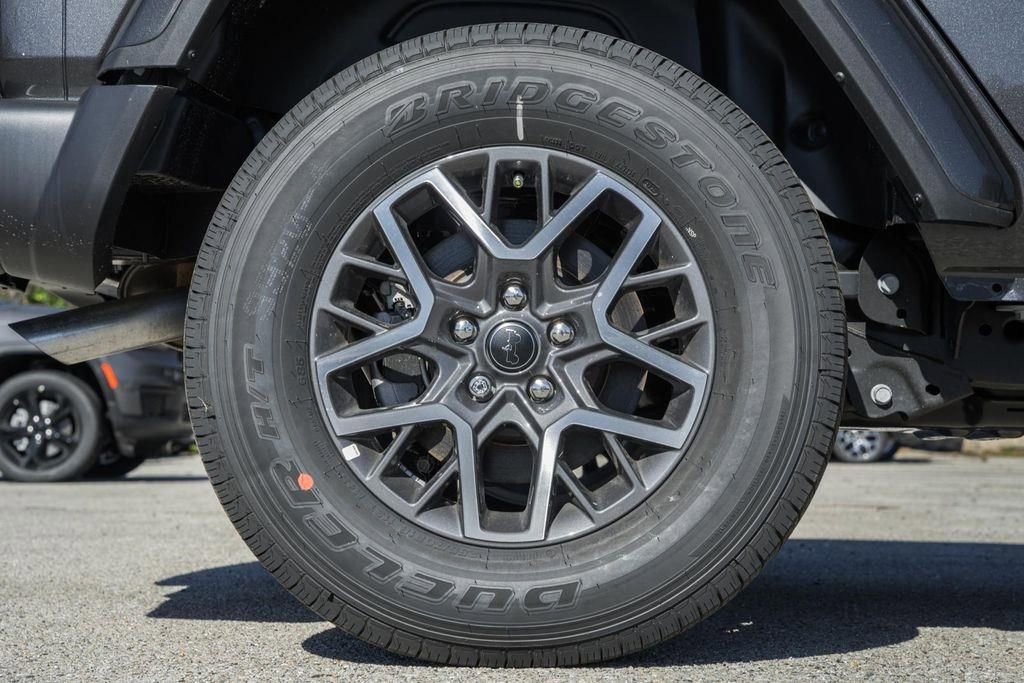 New 2025 Jeep Wrangler Sahara w/ Technology Group image 17