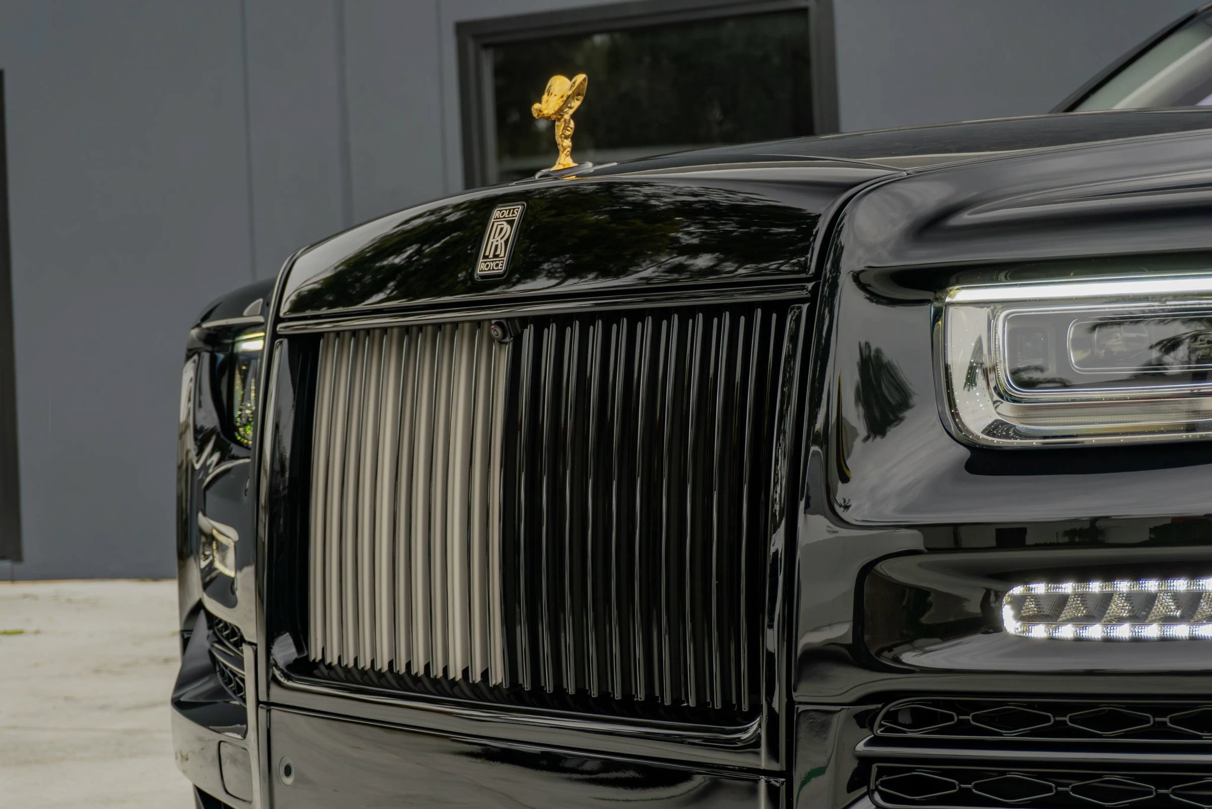 Used 2024 Rolls-Royce Phantom Sedan RWD image 22