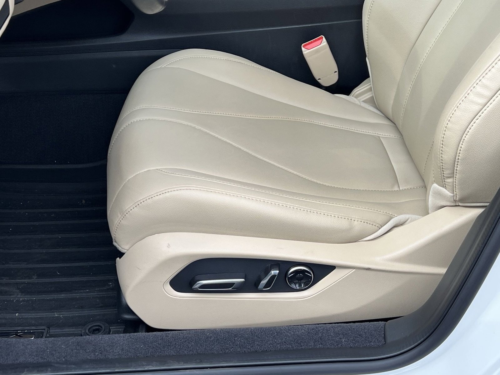 Used 2021 Acura TLX SH-AWD image 11