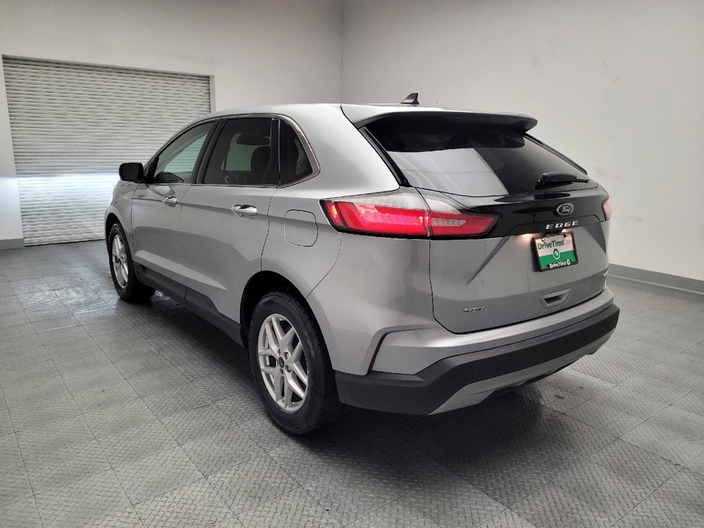 Used 2023 Ford Edge SEL image 5