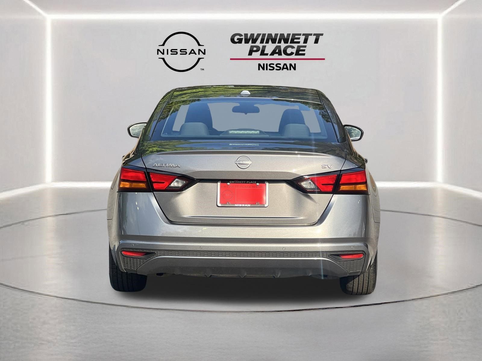 Used 2024 Nissan Altima 2.5 SV FWD image 24