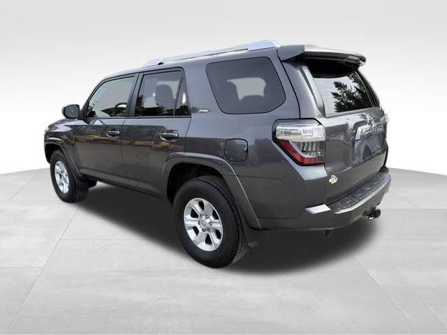 Used 2016 Toyota 4Runner SR5 image 5