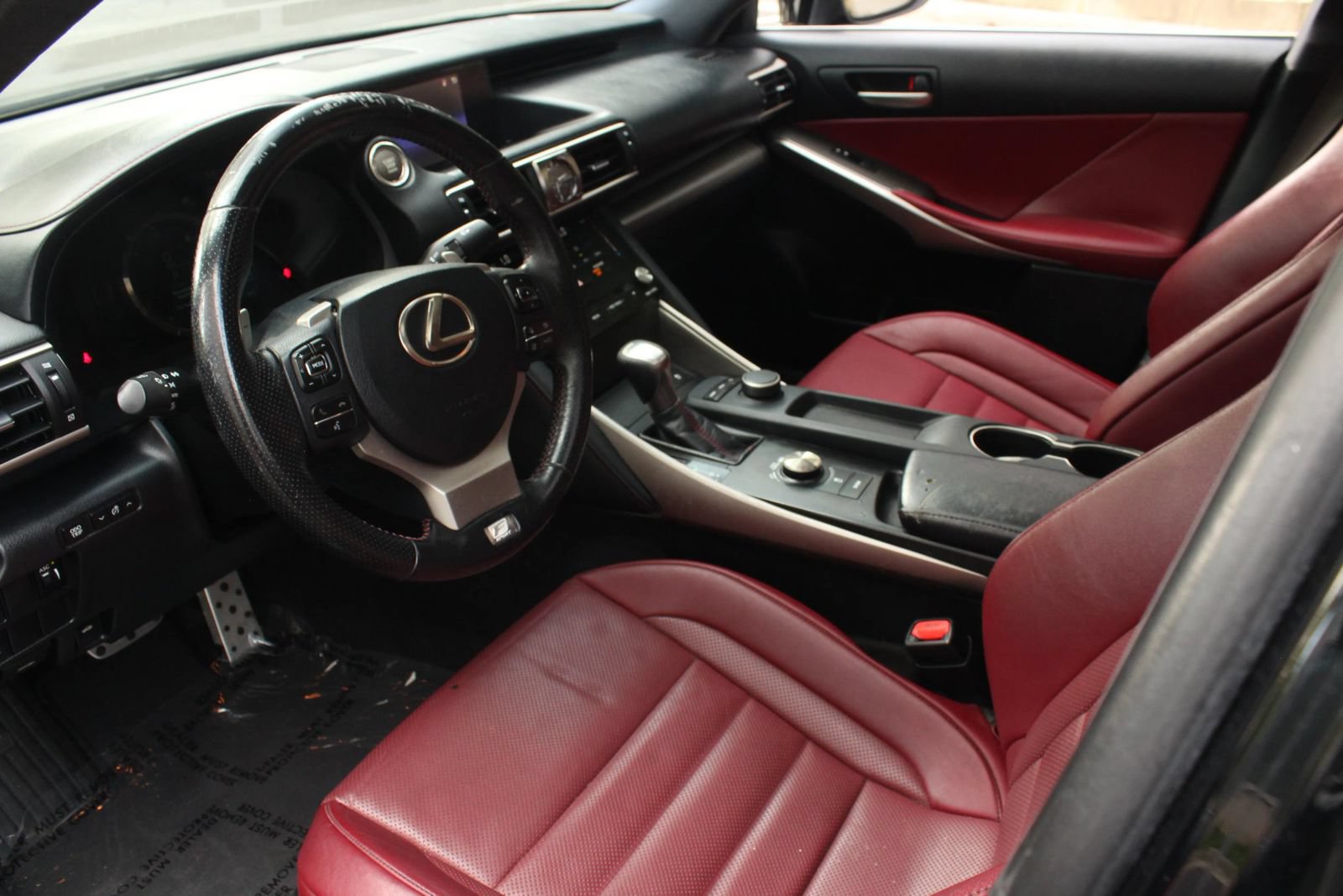Used 2017 Lexus IS 200t F Sport w/ F Sport Package RWD image 13