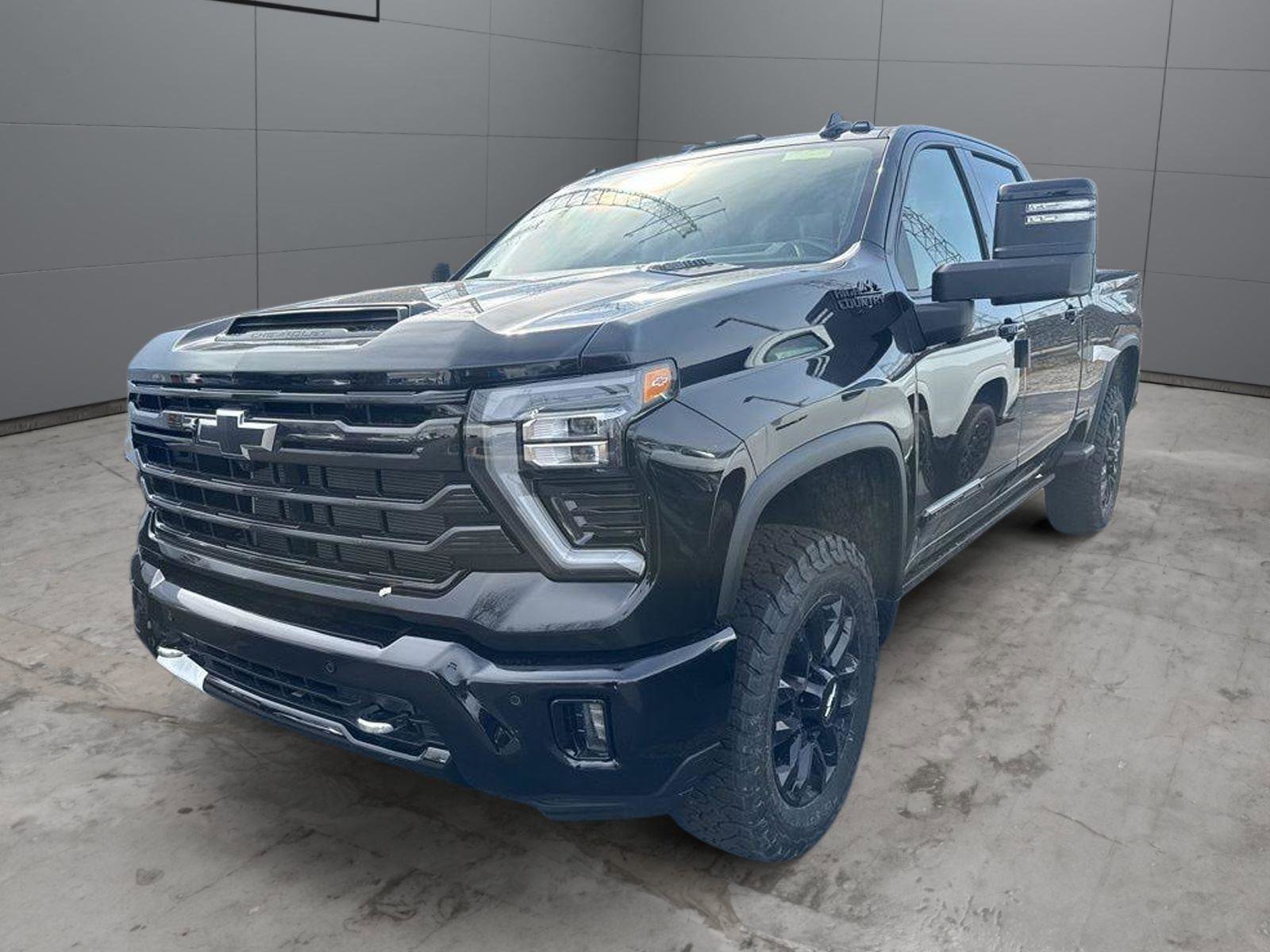 New 2026 Chevrolet Silverado 2500 High Country w/ High Country Premium Package AWD/4WD video 1