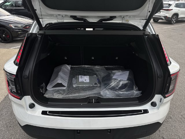 New 2026 Volvo EX30 Cross Country Ultra w/ Protection Package Premier AWD/4WD image 27