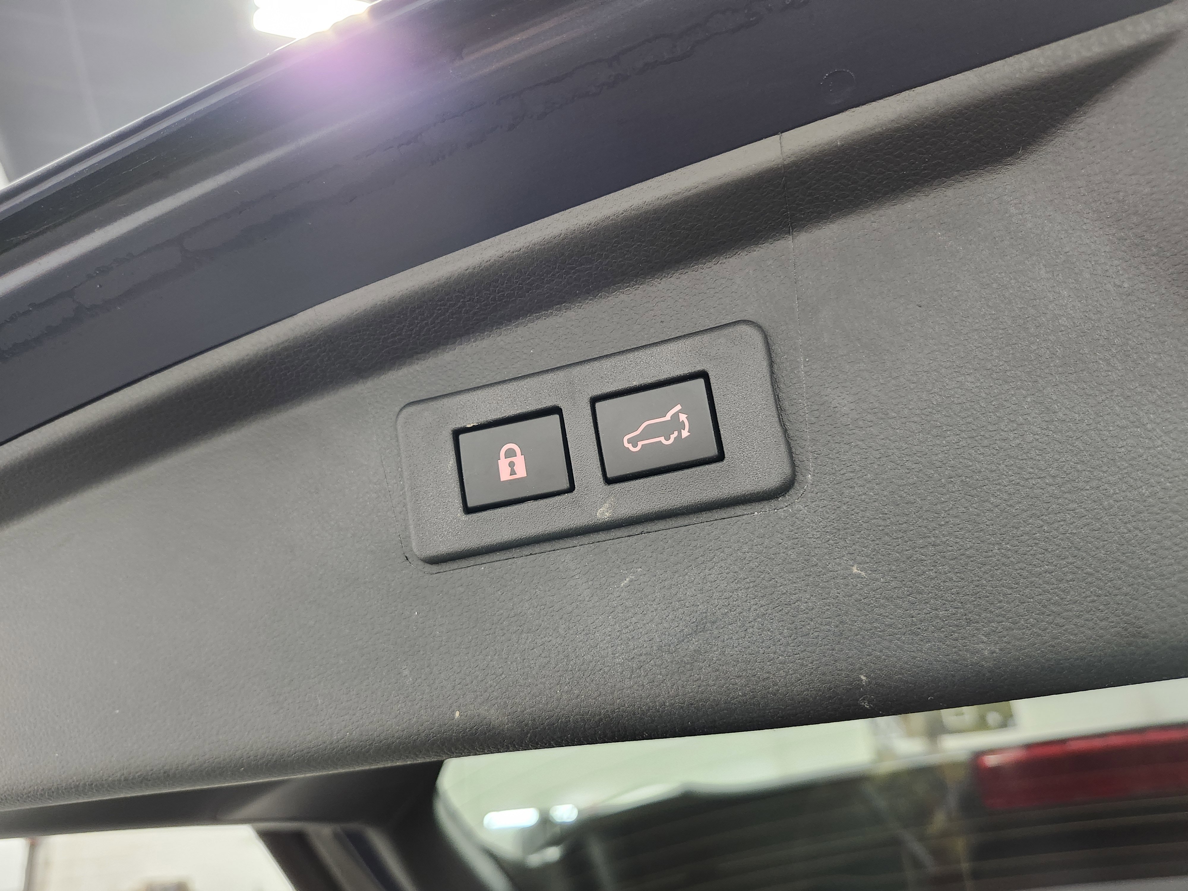 Used 2025 Subaru Outback Touring XT w/ Popular Package #2 image 28