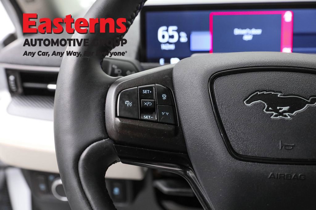 Used 2022 Ford Mustang Mach-E Premium image 14