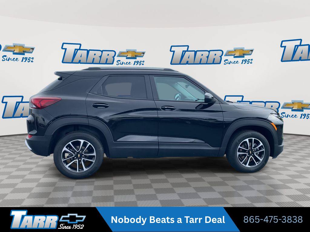 Used 2025 Chevrolet TrailBlazer LT AWD/4WD image 9