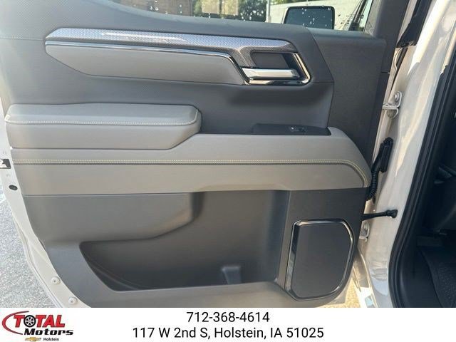 New 2026 Chevrolet Silverado 1500 ZR2 w/ Dark Appearance Package AWD/4WD image 35