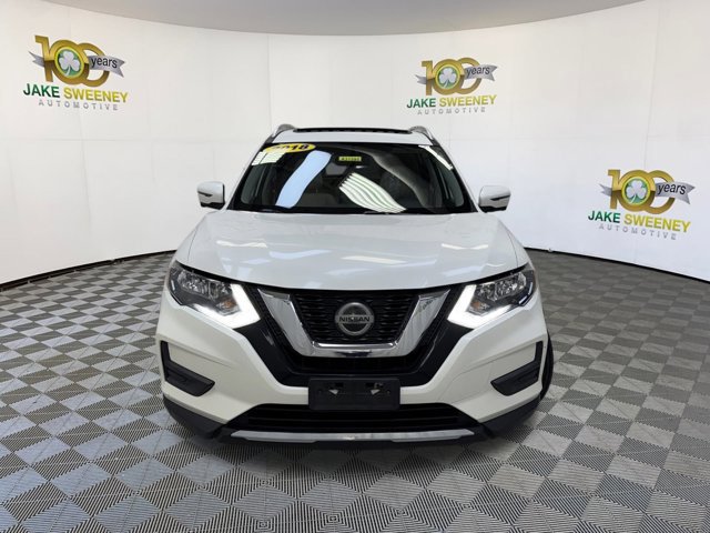 Used 2018 Nissan Rogue SV w/ Sun & Sound Touring Package image 3
