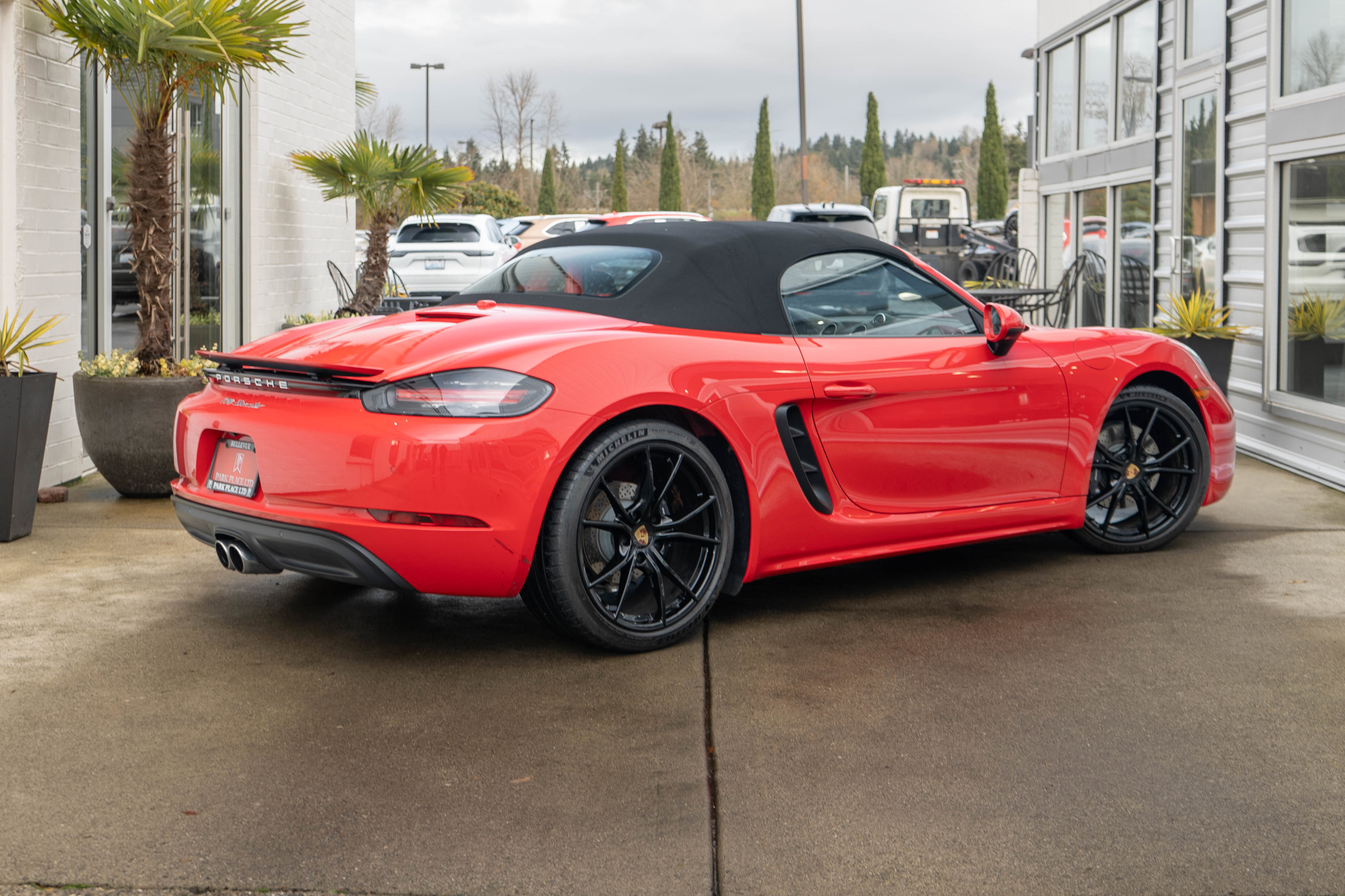 Used 2024 Porsche 718 Boxster image 10