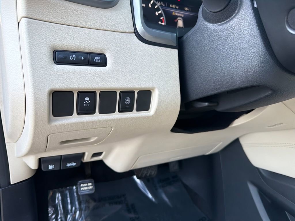 Certified 2022 Nissan Murano SV image 20