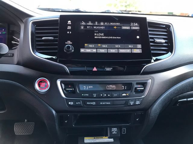 Used 2023 Honda Passport TrailSport image 32