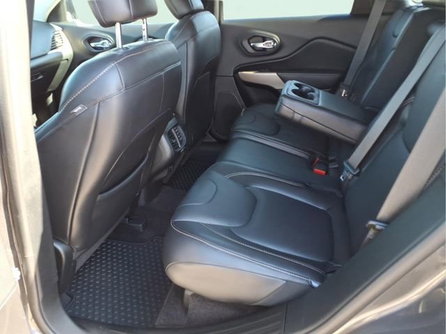 Used 2018 Jeep Cherokee Limited image 14