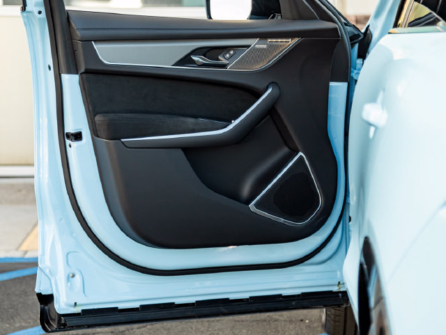 New 2026 Jaguar F-PACE SVR AWD/4WD image 12