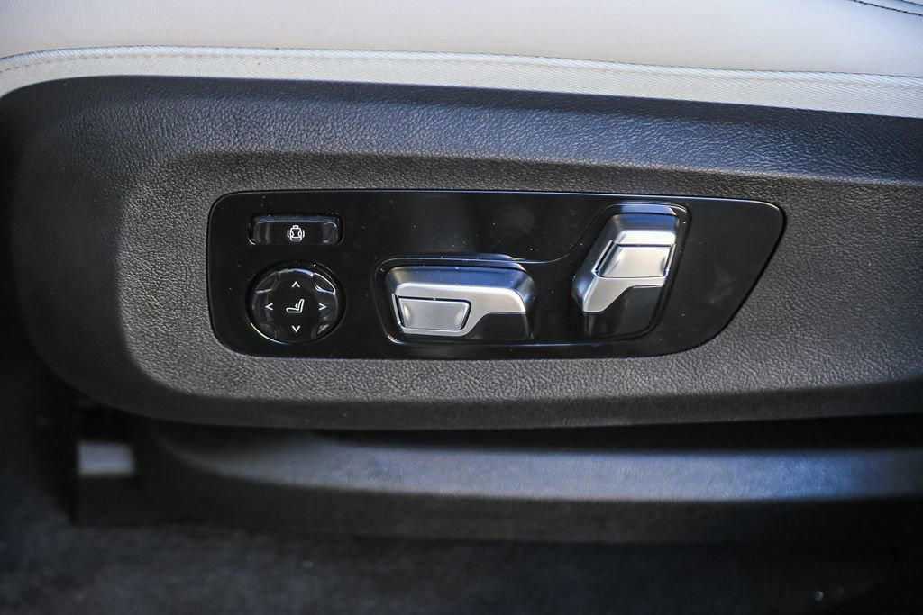 New 2026 BMW XM Label Red AWD/4WD image 18