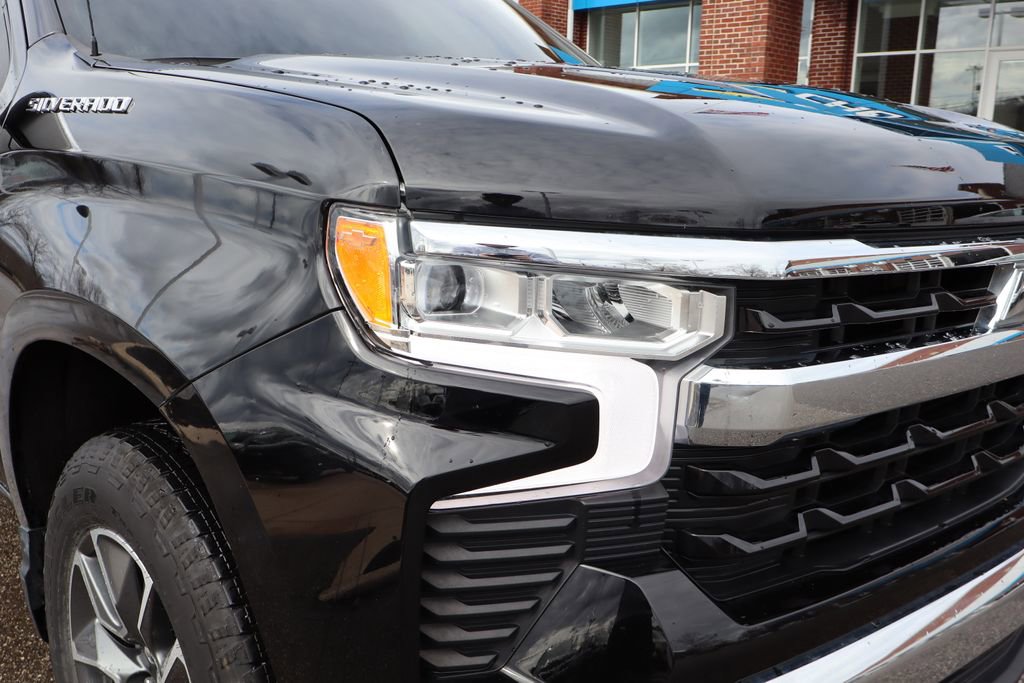Used 2024 Chevrolet Silverado 1500 LT image 4