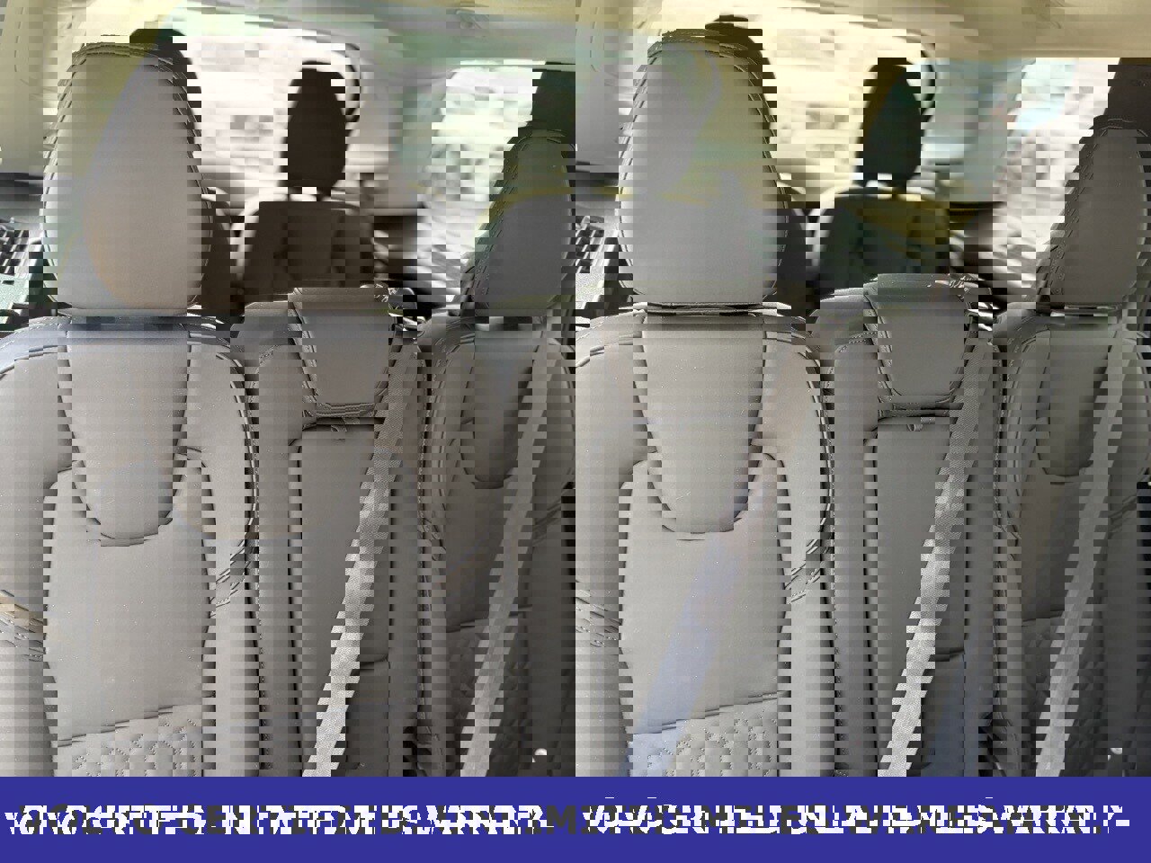 Certified 2025 Volvo XC90 B6 Plus image 30