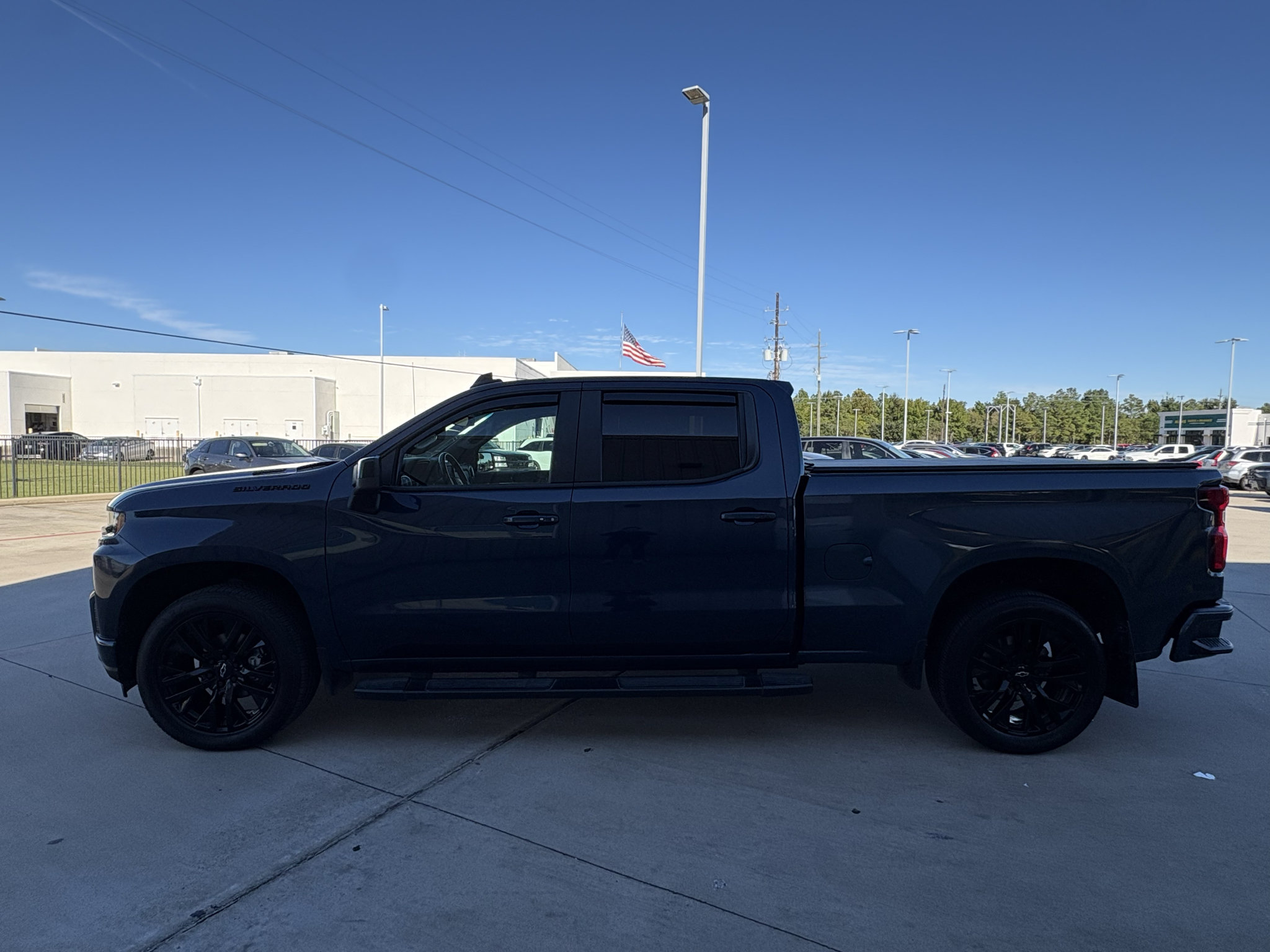 Used 2021 Chevrolet Silverado 1500 RST w/ Bed Protection Package AWD/4WD image 5