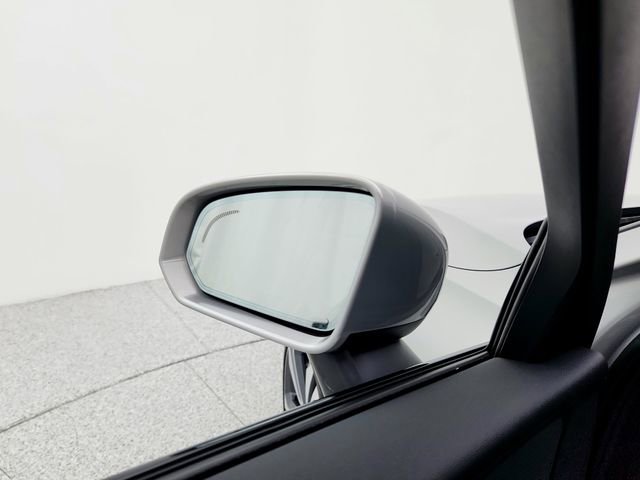 Certified 2025 Volvo V60 B5 Cross Country Plus image 23