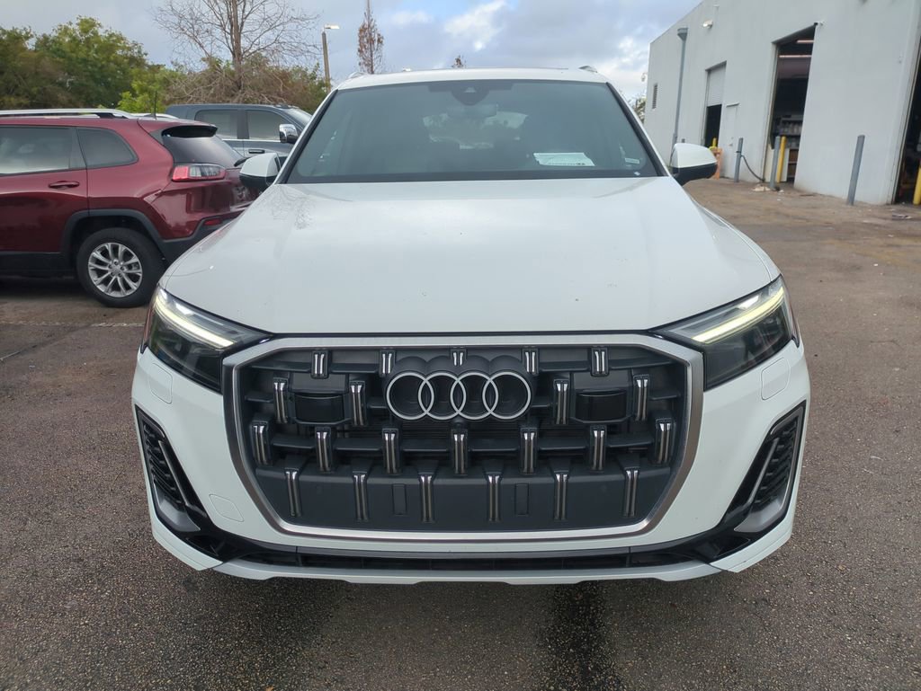 Used 2025 Audi Q7 3.0T Premium Plus AWD/4WD image 4