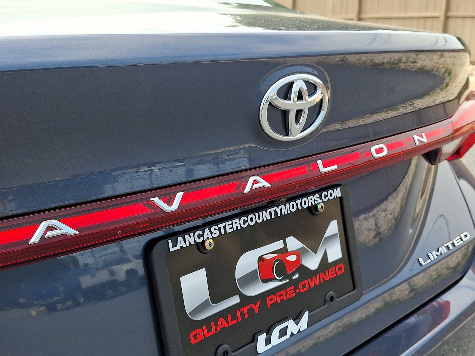 Used 2020 Toyota Avalon Limited w/ Advanced Safety Package FWD image 32