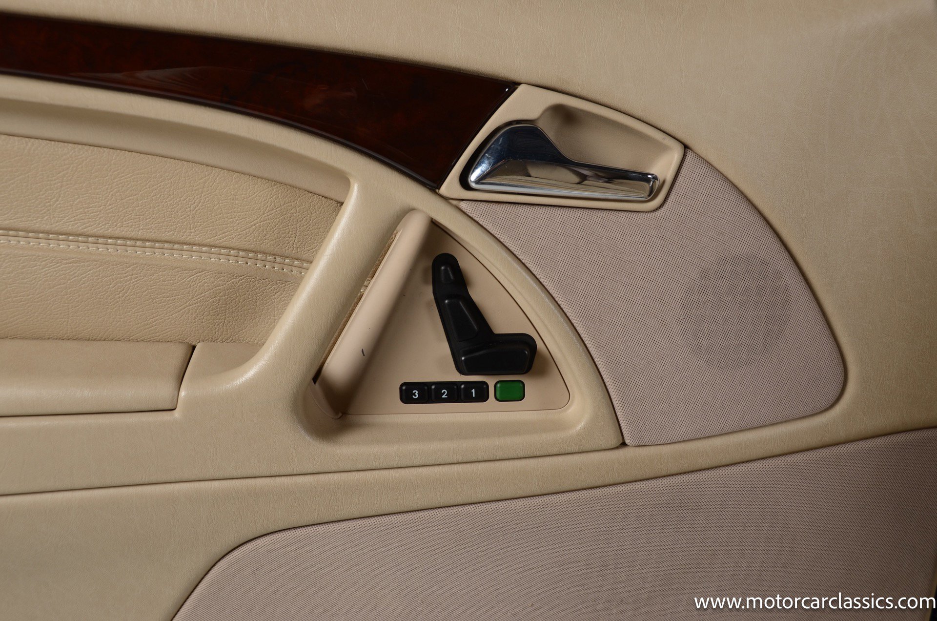 Used 1996 Mercedes-Benz SL 320 image 38