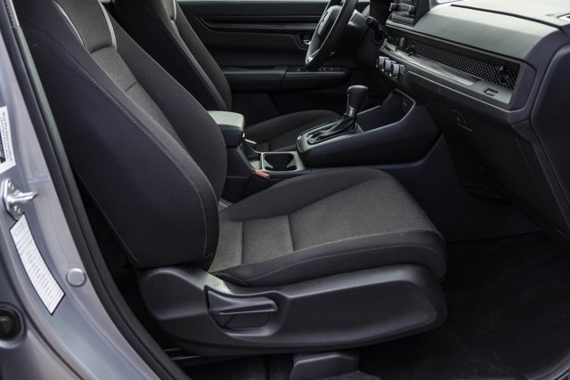 Used 2025 Honda CR-V LX image 28