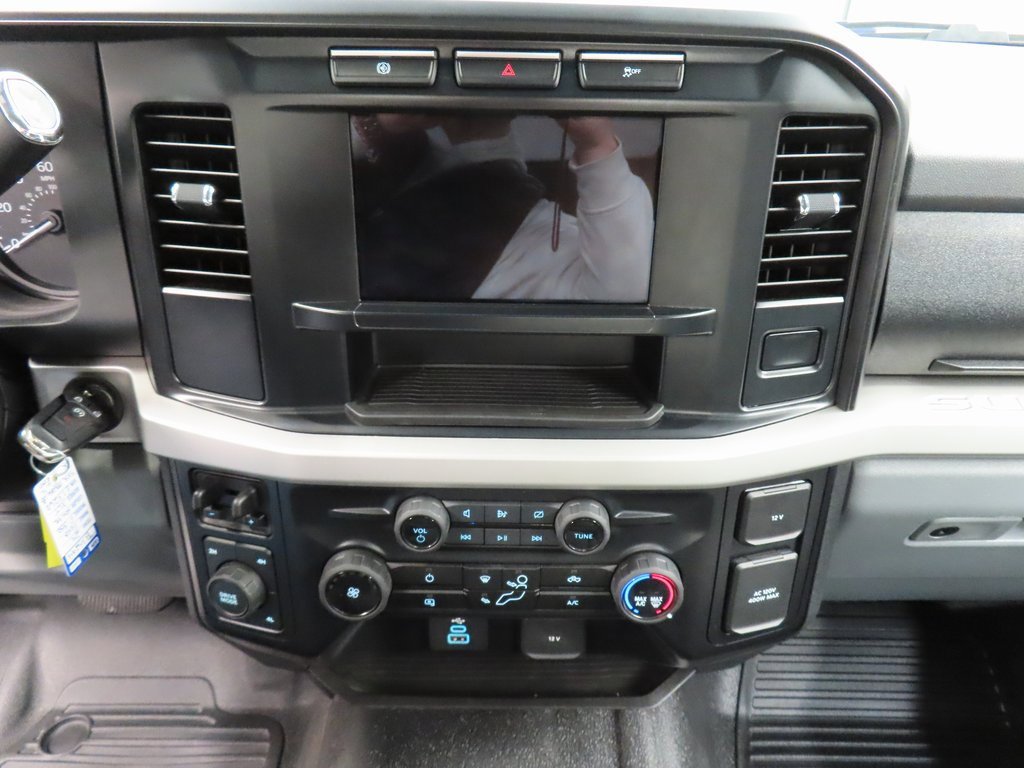 Used 2024 Ford F350 XLT image 12
