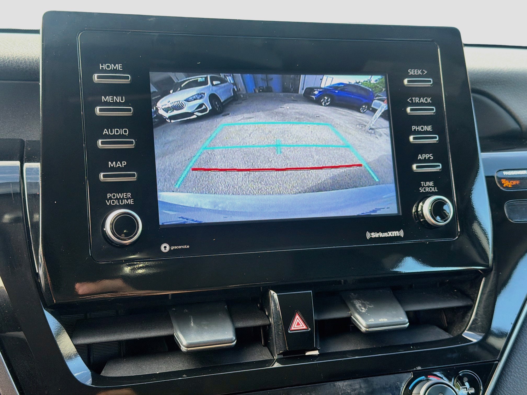 Used 2023 Toyota Camry SE FWD image 13