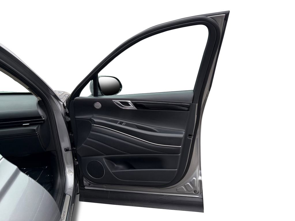 Used 2025 Genesis GV80 2.5T Standard image 16