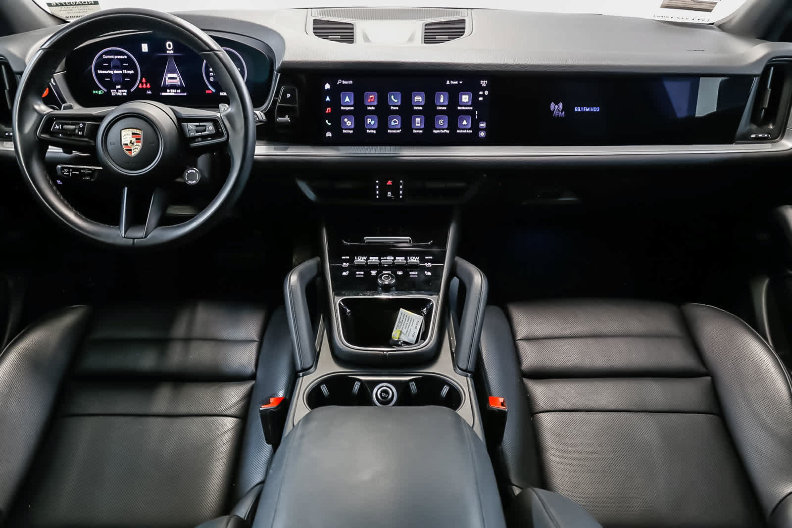 Certified 2024 Porsche Cayenne AWD/4WD image 18