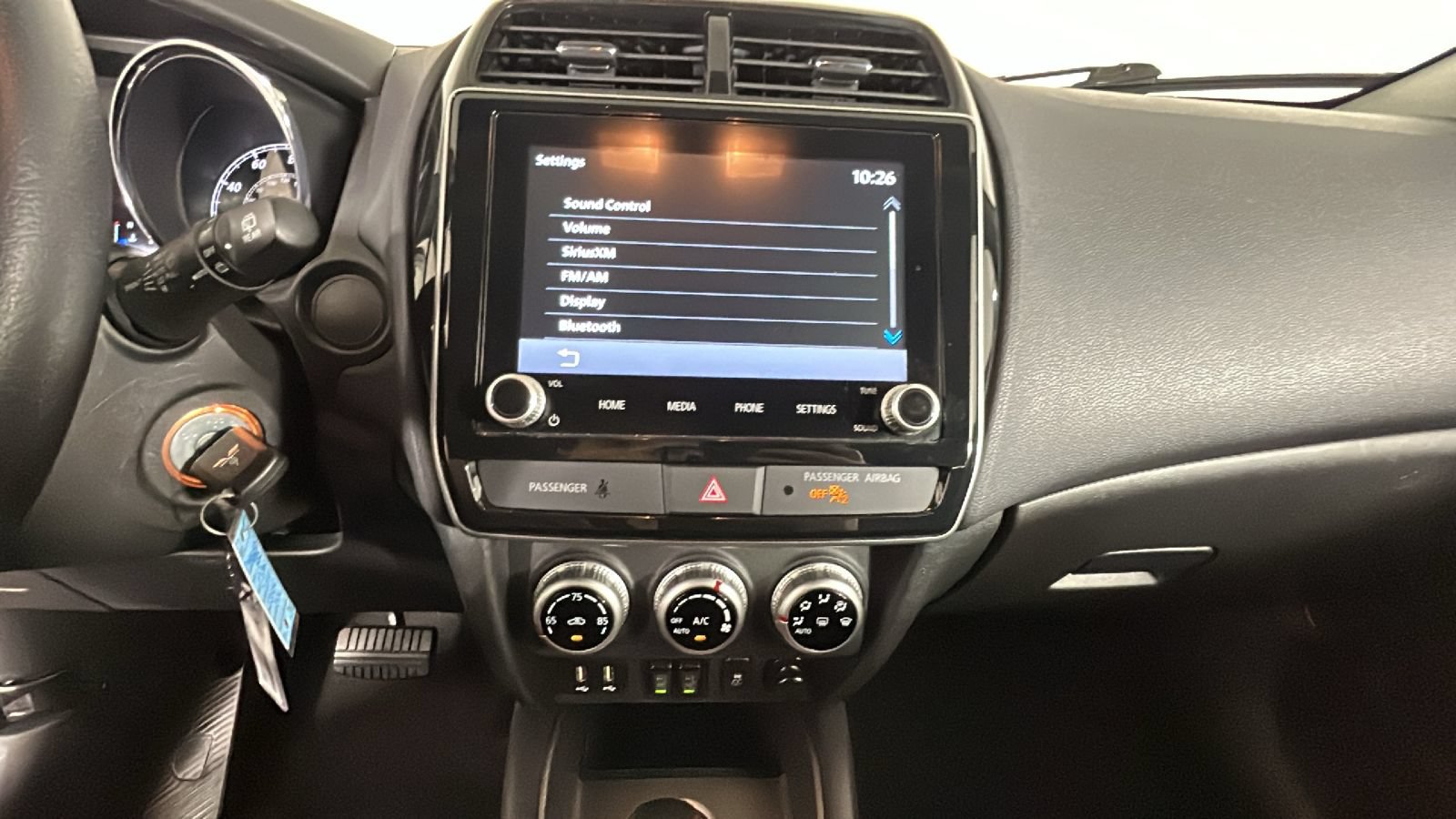 Used 2025 Mitsubishi Outlander Sport LE AWD/4WD image 24