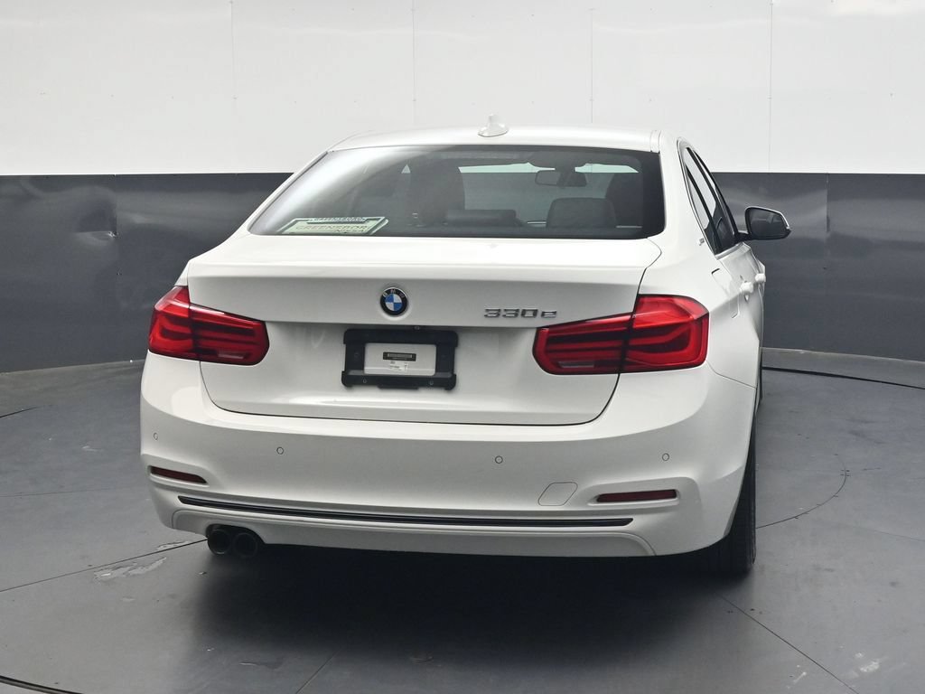 Used 2018 BMW 330e RWD image 5