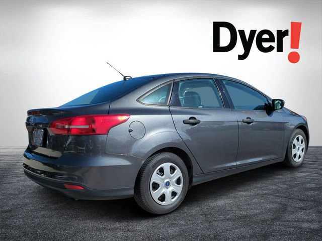 Used 2017 Ford Focus S image 3