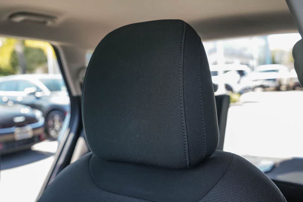 Certified 2025 Kia Sportage LX FWD image 24