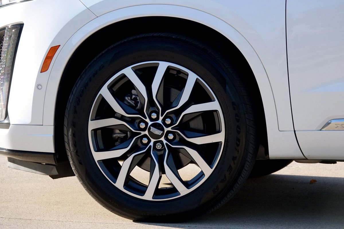 Used 2021 Cadillac XT6 Sport image 26