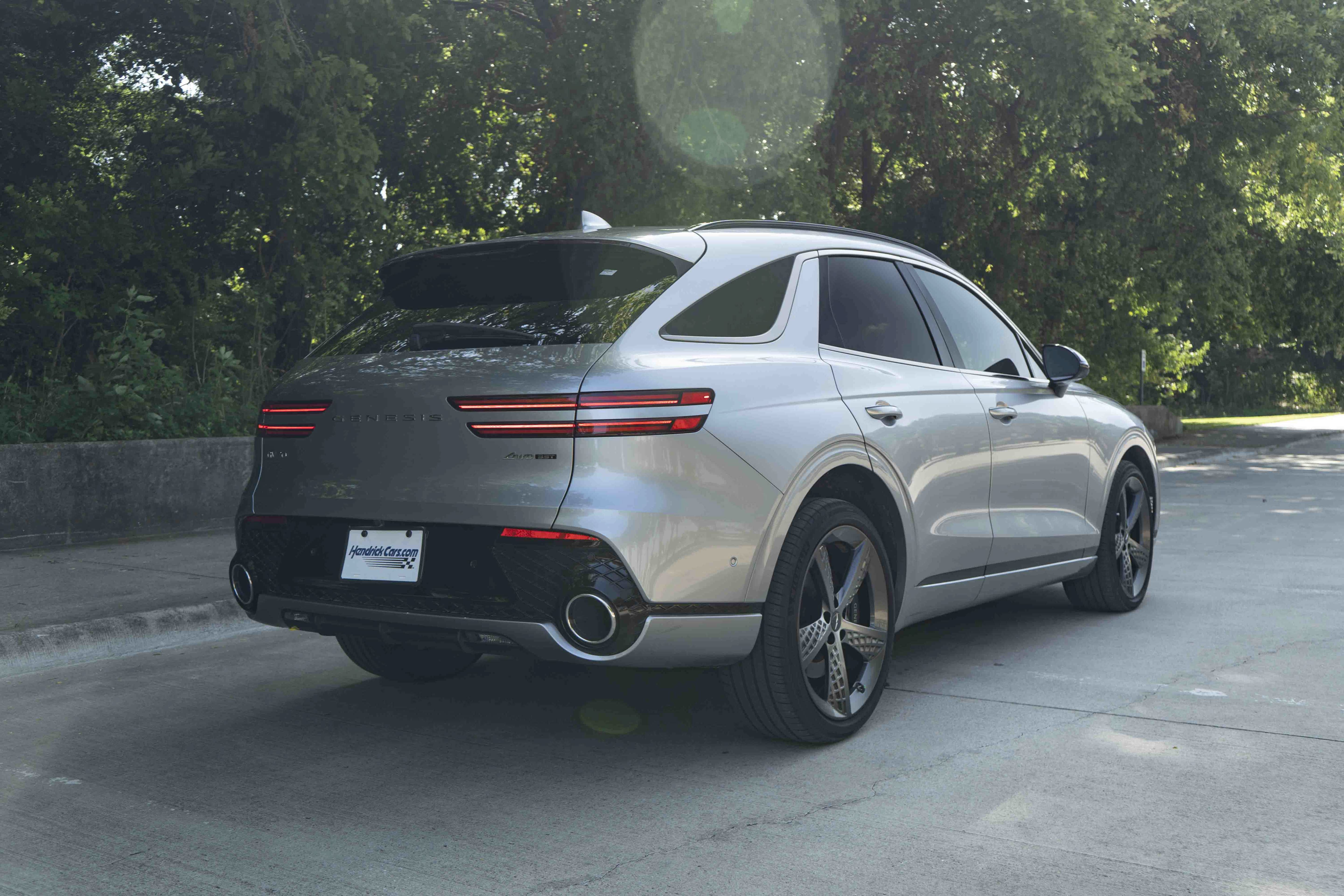 Used 2024 Genesis GV70 3.5T Sport w/ Sport Advanced Package AWD/4WD image 9