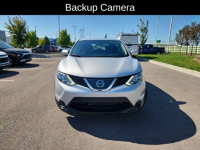 Used 2018 Nissan Rogue Sport S AWD/4WD image 2