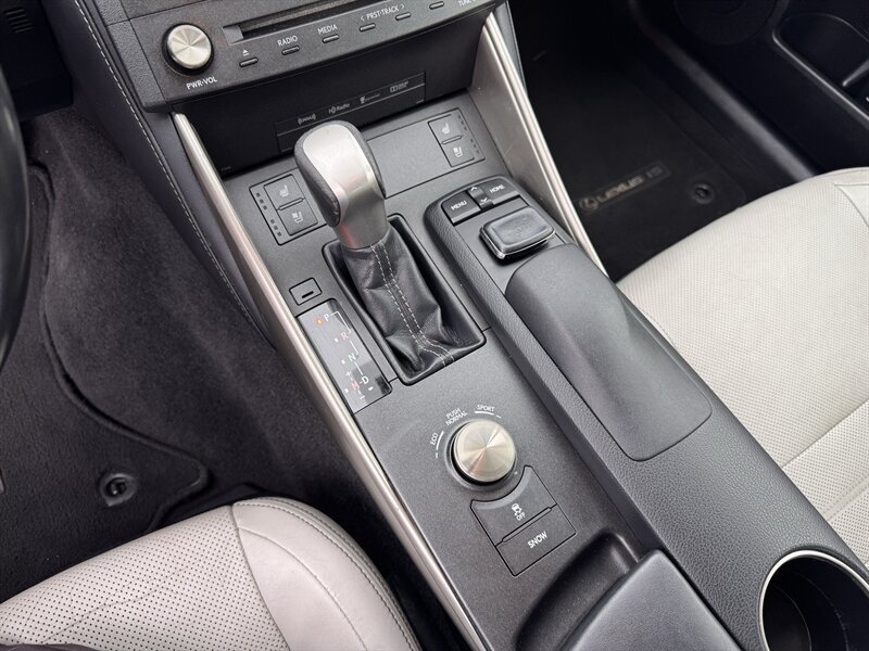 Used 2015 Lexus IS 350 AWD w/ Luxury Package image 22