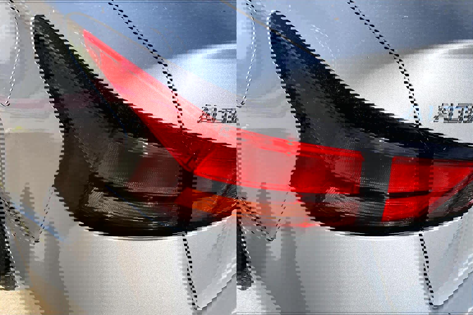 Used 2022 Nissan Pathfinder SV w/ Cargo Package image 27