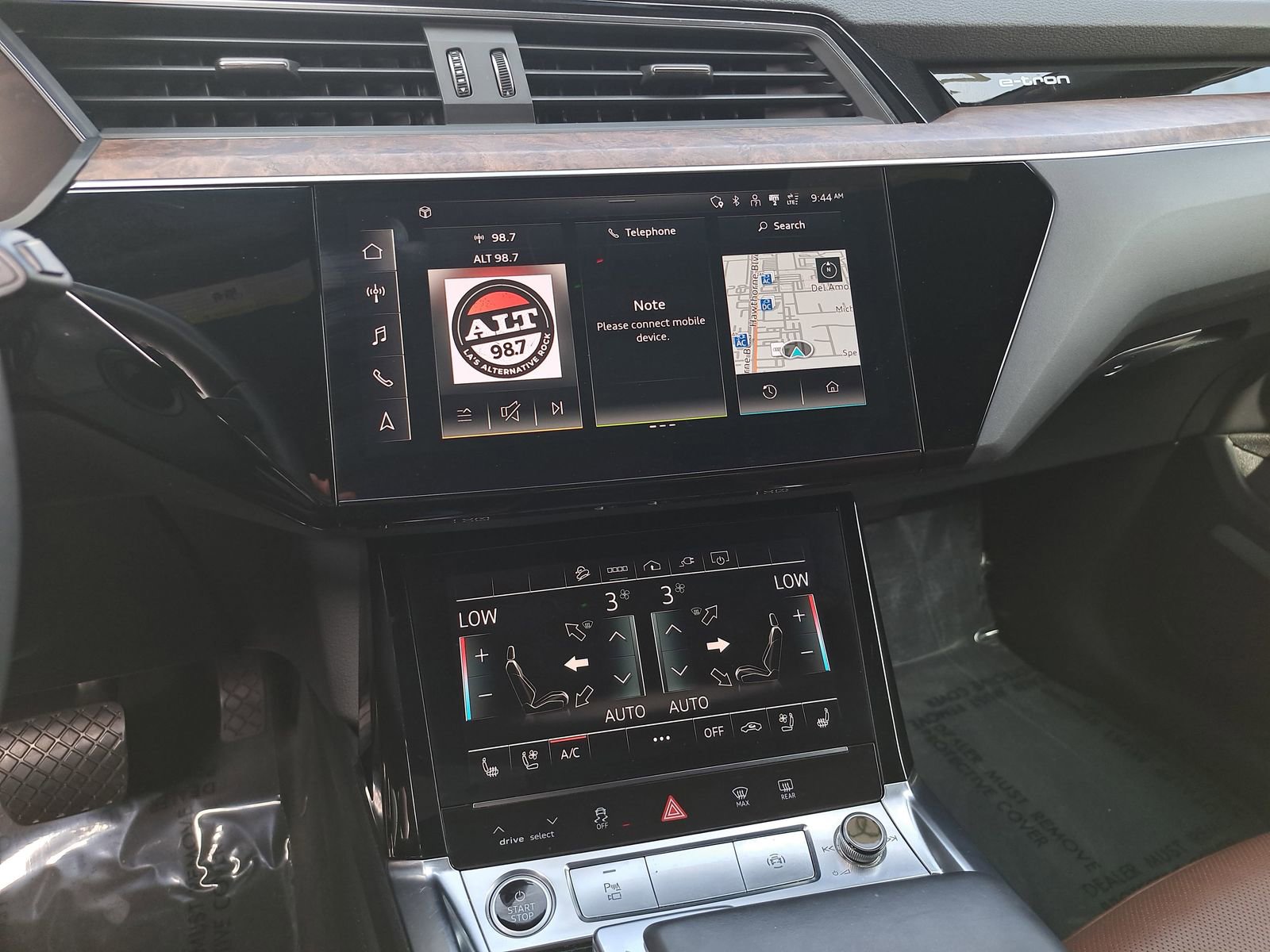 Used 2022 Audi e-tron Premium Plus AWD/4WD image 20