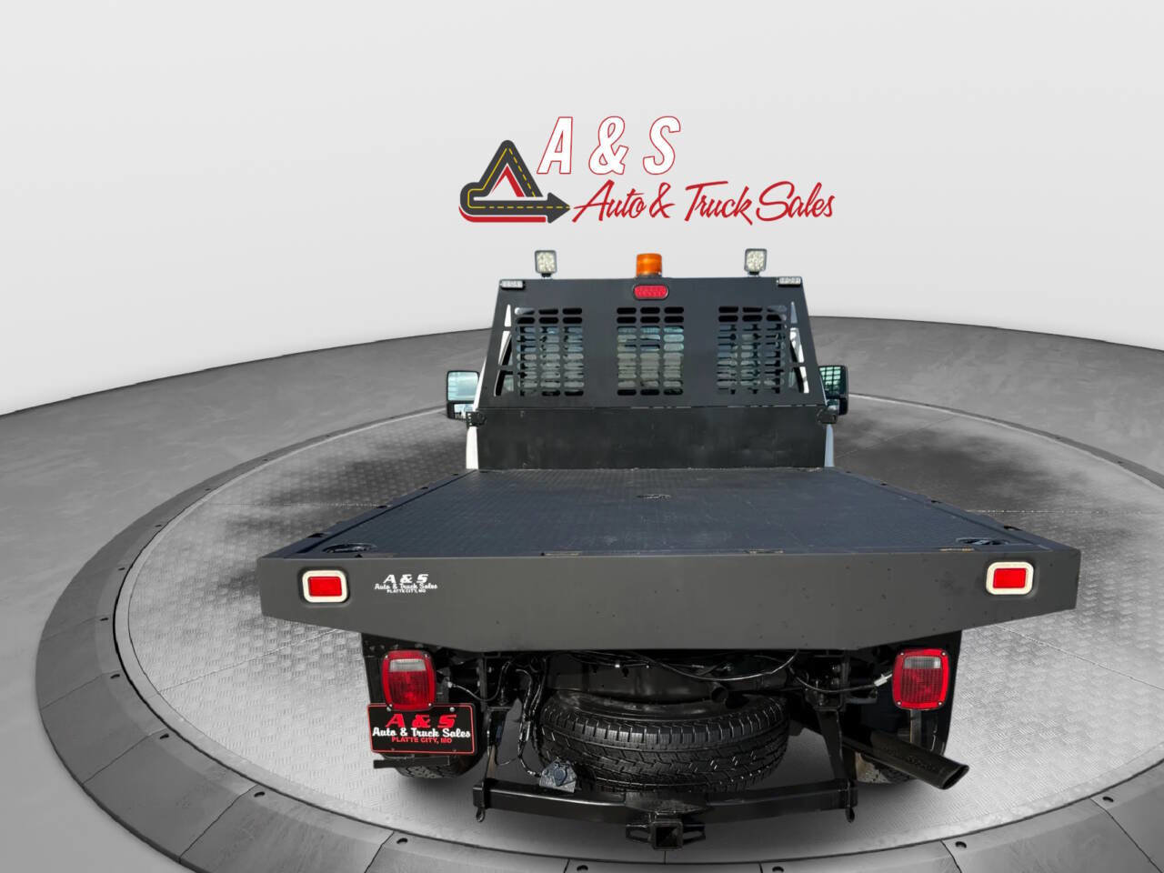 Used 2015 Ford F250 XL w/ Power Equipment Group image 6