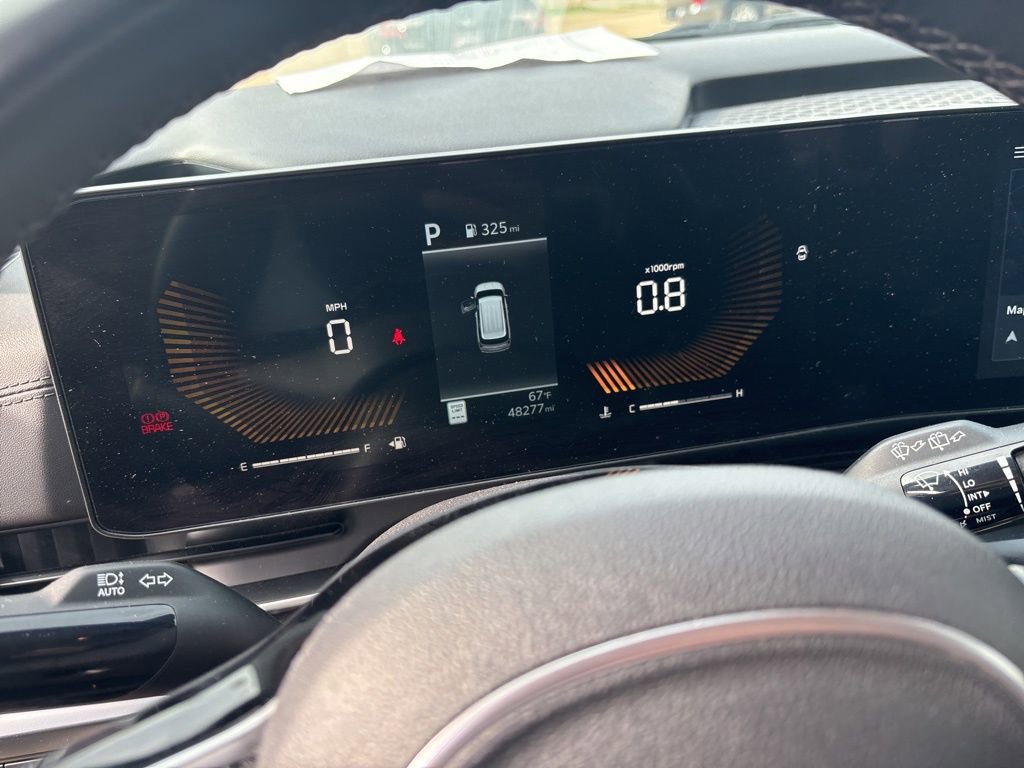 Used 2025 Kia Carnival image 14