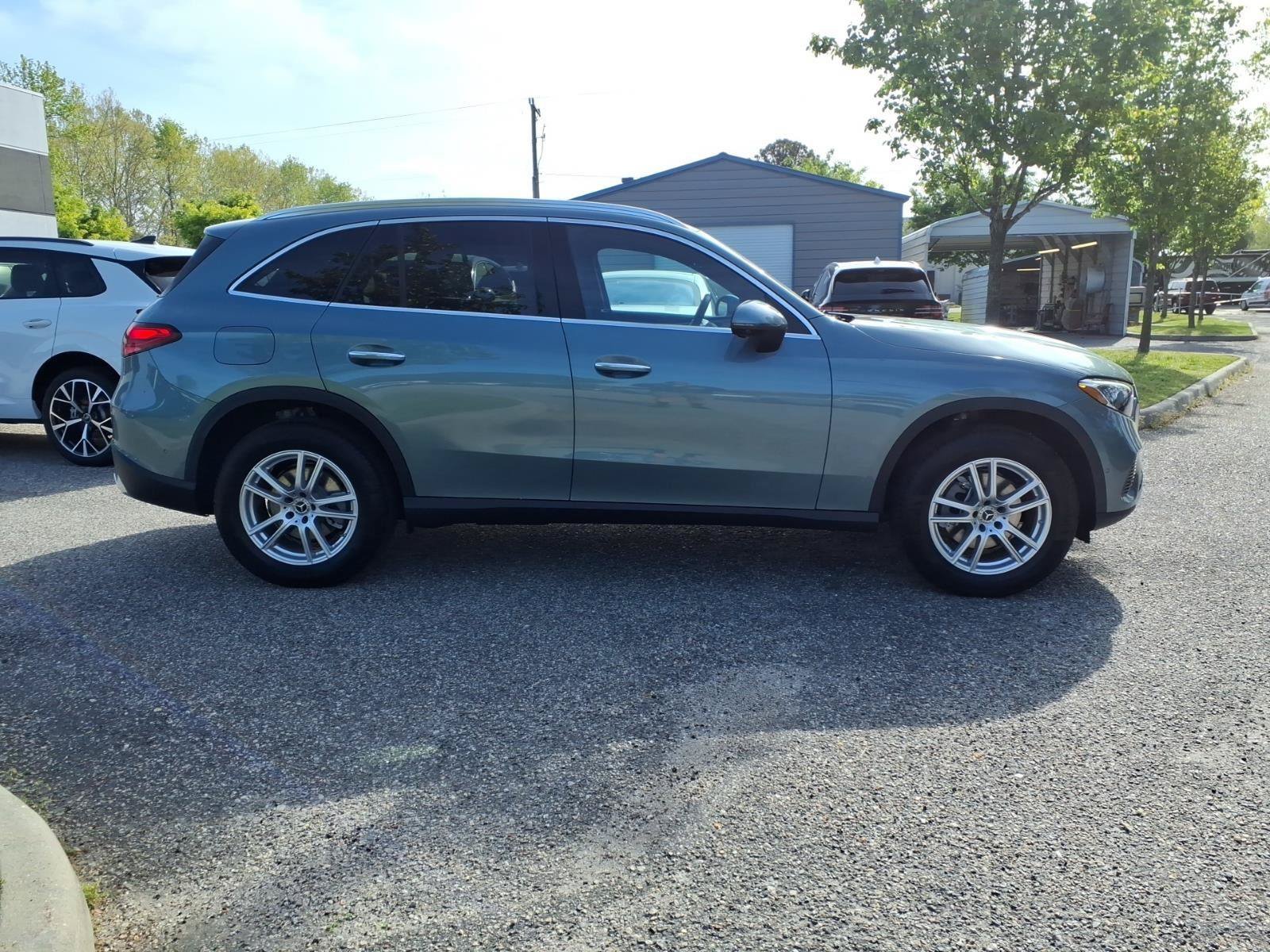 New 2026 Mercedes-Benz GLC 300 image 5