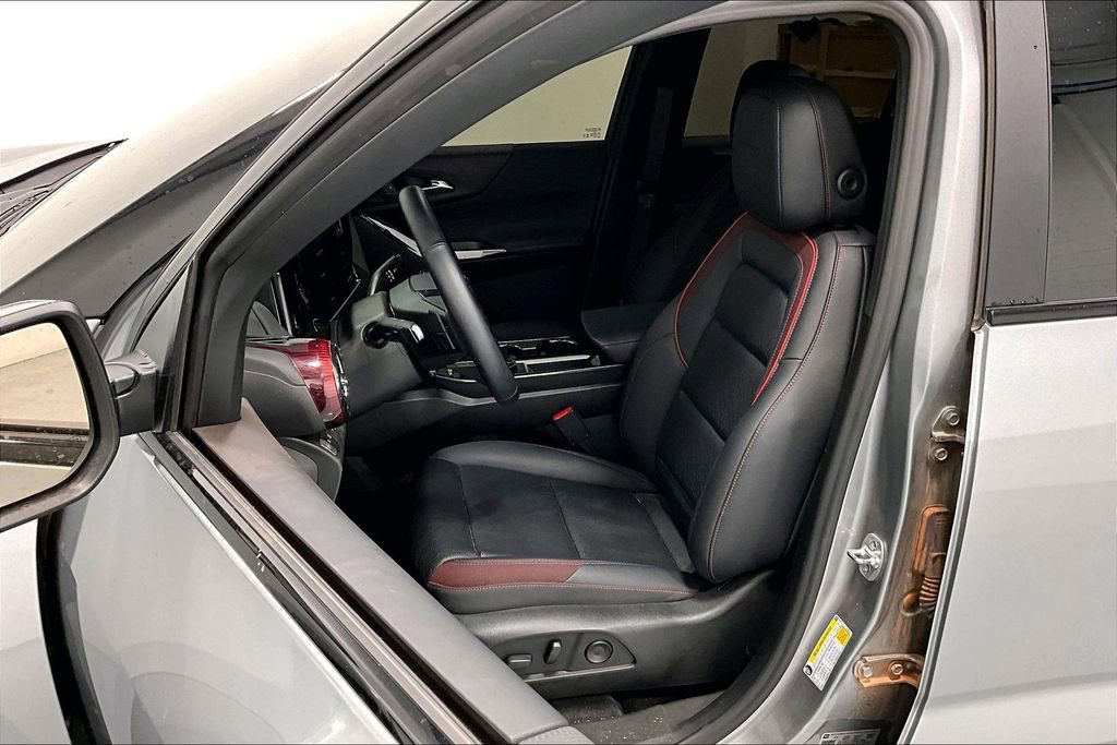 Used 2026 Chevrolet Equinox RS w/ Convenience Package III FWD image 32