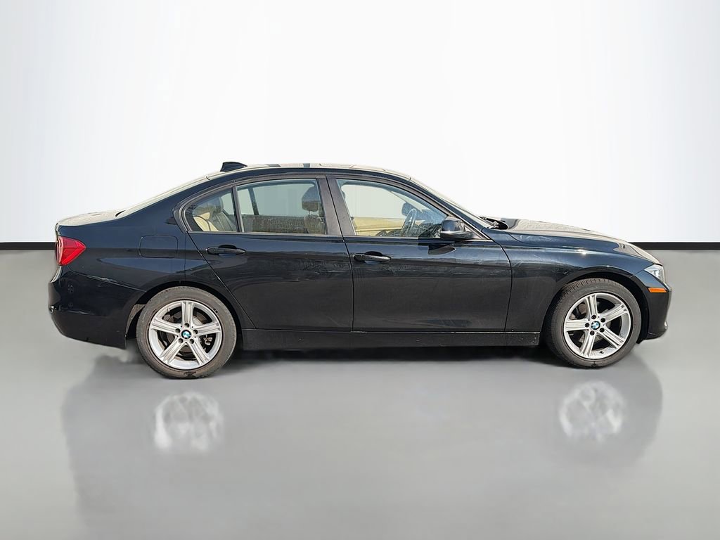 Used 2014 BMW 328i xDrive Sedan AWD/4WD image 4